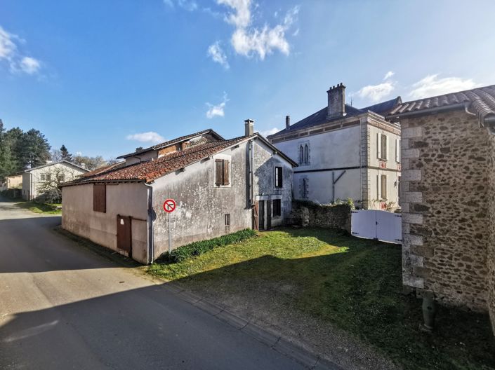 Image No.2-Propriété de 5 chambres à vendre à Videix