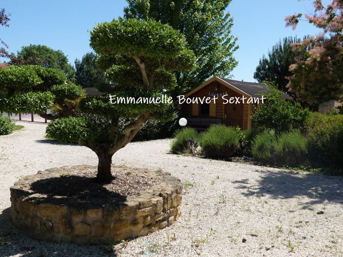 Image No.20-15 Bed Property for sale