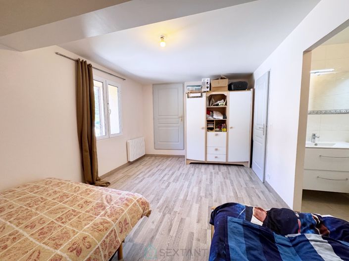 Image No.4-Propriété de 1 chambre à vendre à Castellane