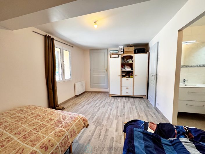 Image No.6-Propriété de 1 chambre à vendre à Castellane