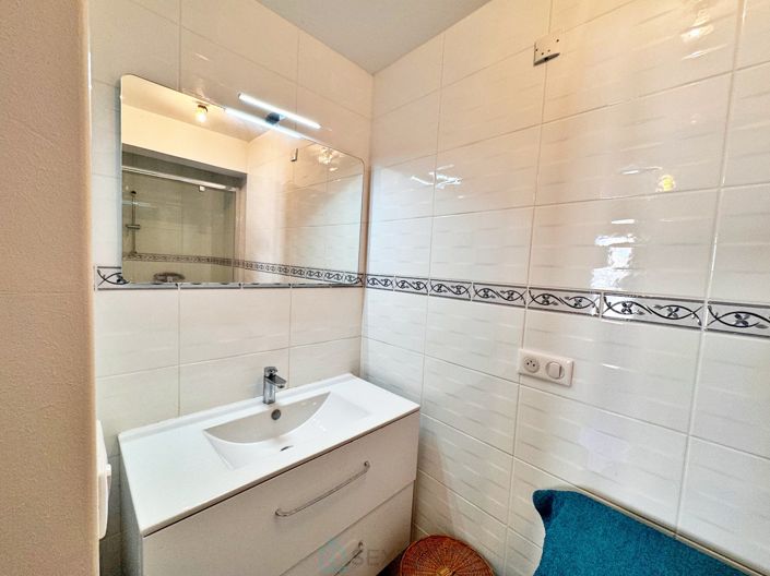 Image No.7-Propriété de 1 chambre à vendre à Castellane