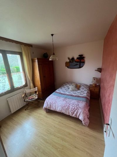 Image No.8-3 Bed House for sale