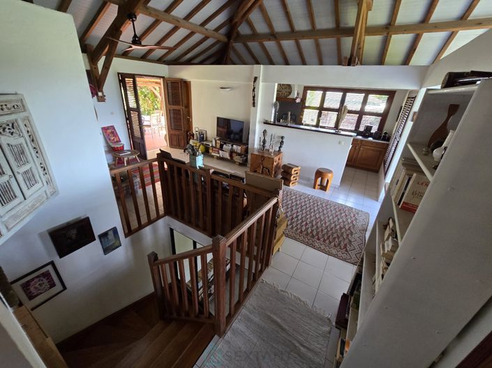 Image No.8-5 Bed Property for sale