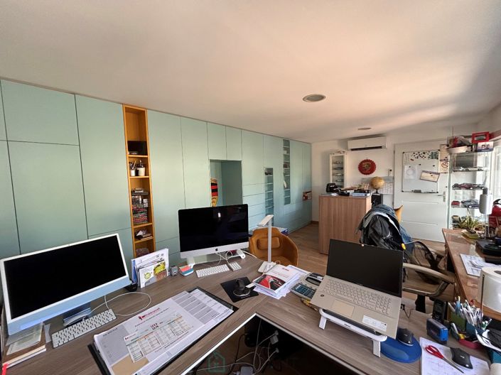 Image No.18-3 Bed Villa for sale