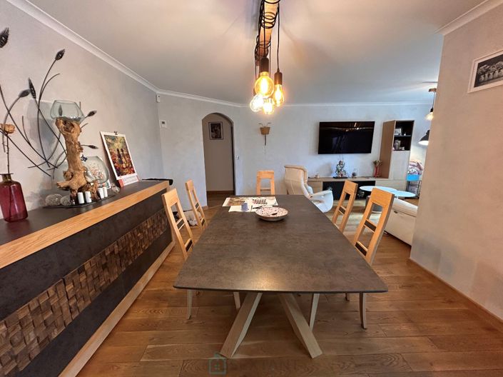 Image No.9-3 Bed Villa for sale