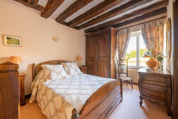 Image No.16-5 Bed Property for sale