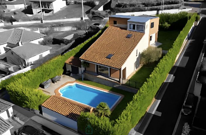 Image No.3-3 Bed Villa for sale