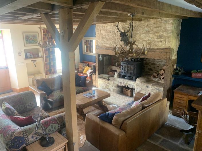 Image No.2-Propriété de 6 chambres à vendre à Chamberet