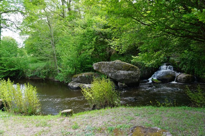 Image No.11-Propriété de 15 chambres à vendre à Abjat-sur-Bandiat