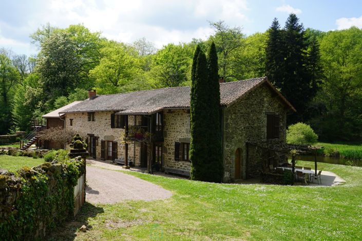 Image No.3-Propriété de 15 chambres à vendre à Abjat-sur-Bandiat