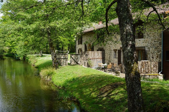 Image No.4-Propriété de 15 chambres à vendre à Abjat-sur-Bandiat
