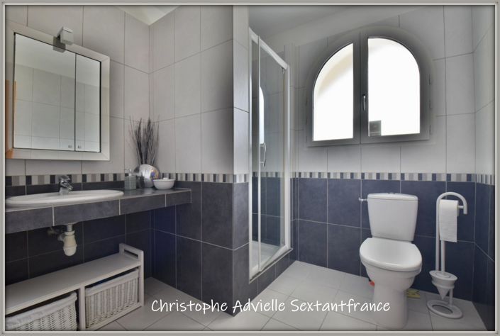 Image No.11-Propriété de 3 chambres à vendre à Yvrac