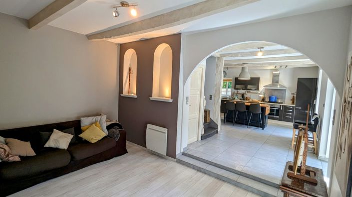 Image No.13-3 Bed Property for sale