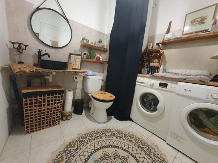 Image No.8-3 Bed House for sale