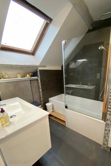 Image No.15-5 Bed House for sale