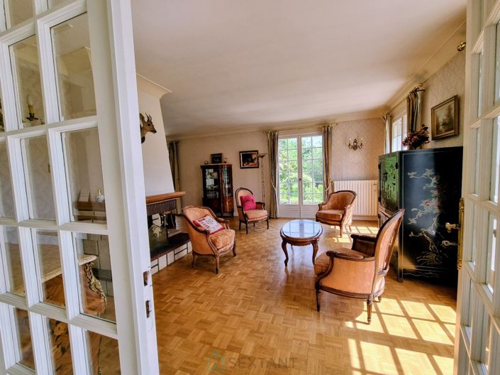 Image No.4-5 Bed Property for sale