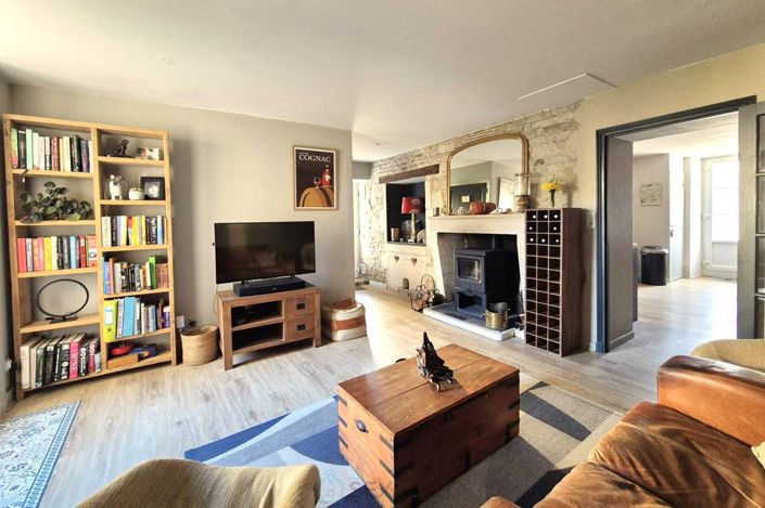 Image No.3-Maison de 2 chambres à vendre à Rouillac