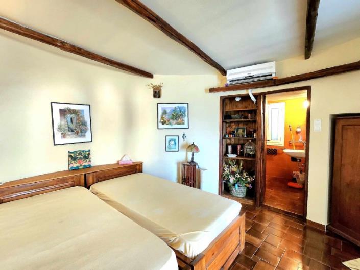 Image No.24-Maison de 4 chambres à vendre à Tyros