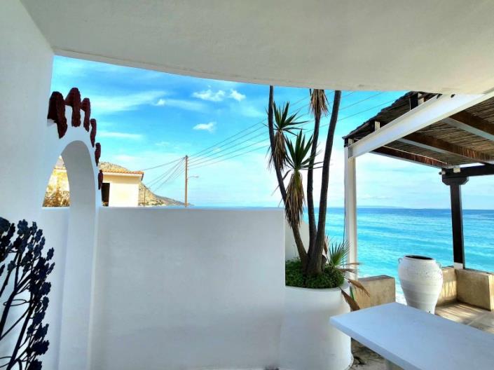 Image No.44-Maison de 4 chambres à vendre à Tyros