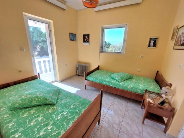 Image No.22-3 Bed House for sale