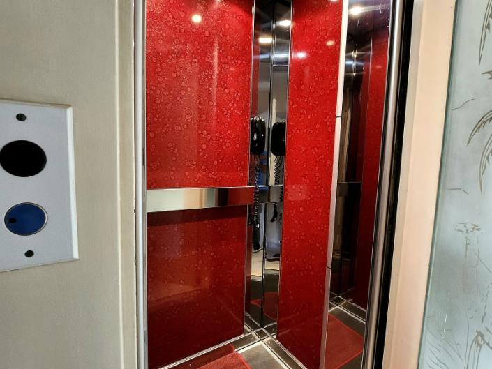 Image No.17-4 Bed House for sale