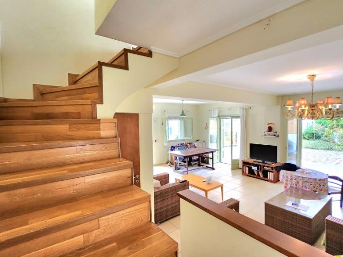 Image No.11-Maison de 4 chambres à vendre à Derveni