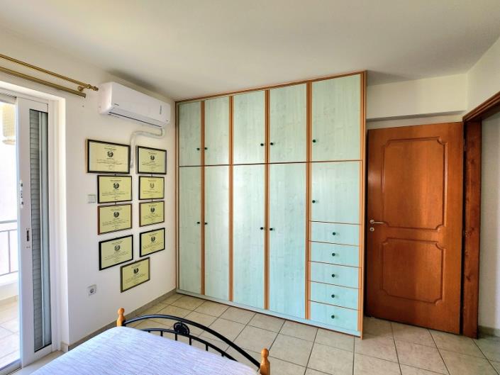 Image No.14-4 Bed House for sale