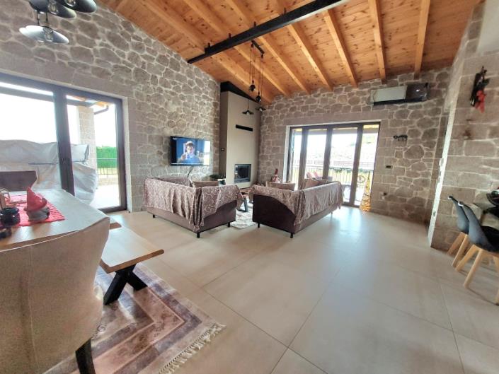 Image No.9-3 Bed Villa for sale