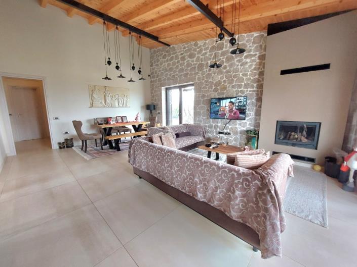 Image No.14-3 Bed Villa for sale