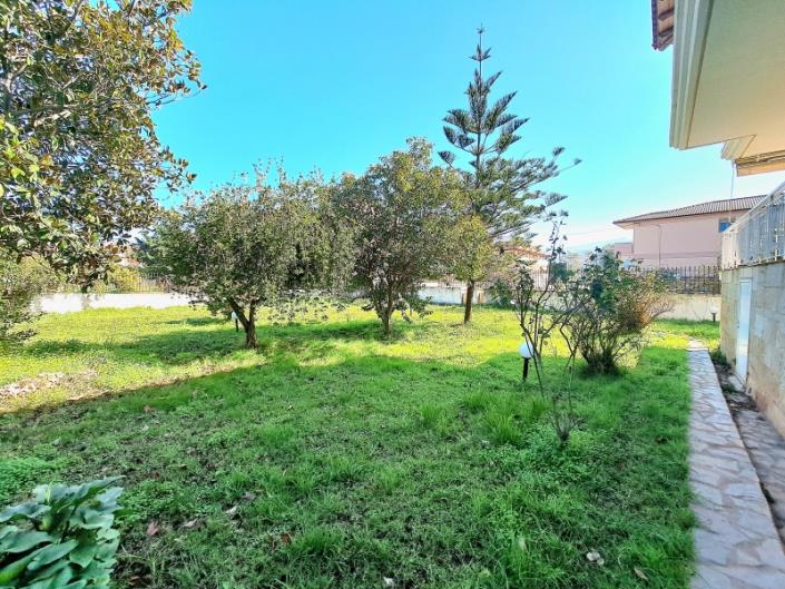 Image No.7-Maison de 5 chambres à vendre à Péloponnèse