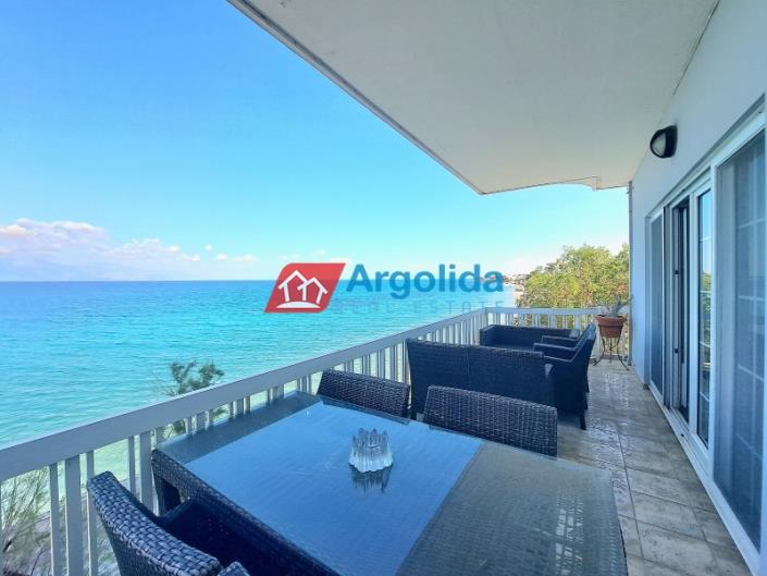 Image No.5-Maison de 3 chambres à vendre à Xylokastro