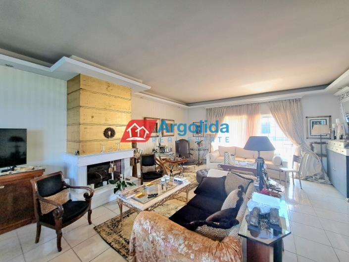 Image No.8-Maison de 3 chambres à vendre à Xylokastro