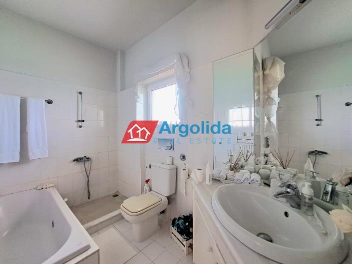 Image No.22-Maison de 3 chambres à vendre à Xylokastro