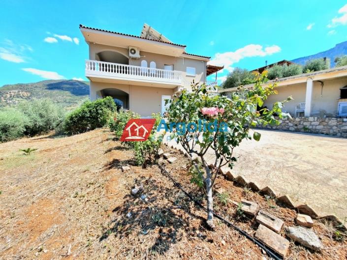 Image No.36-Maison de 5 chambres à vendre à Corinthia