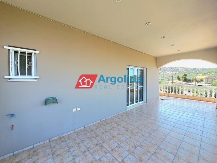 Image No.8-Maison de 5 chambres à vendre à Corinthia