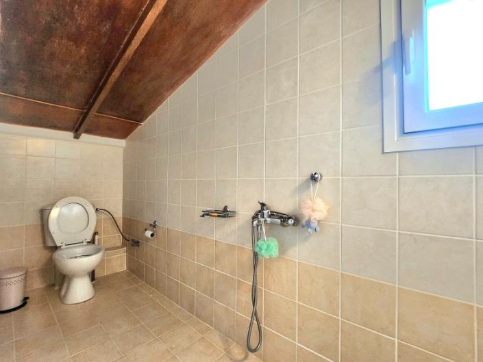 Image No.24-Maison de 4 chambres à vendre à Vrahati