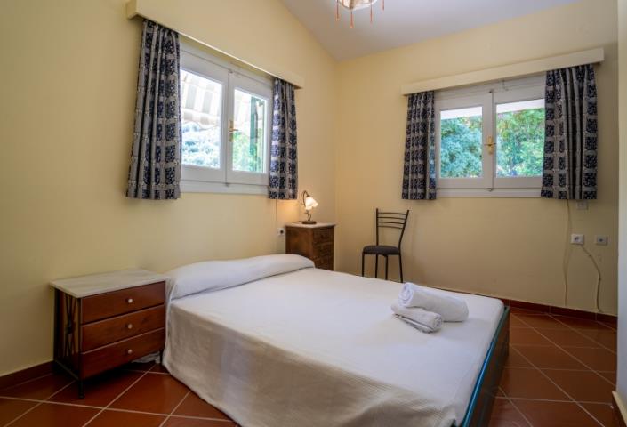 Image No.22-4 Bed House for sale