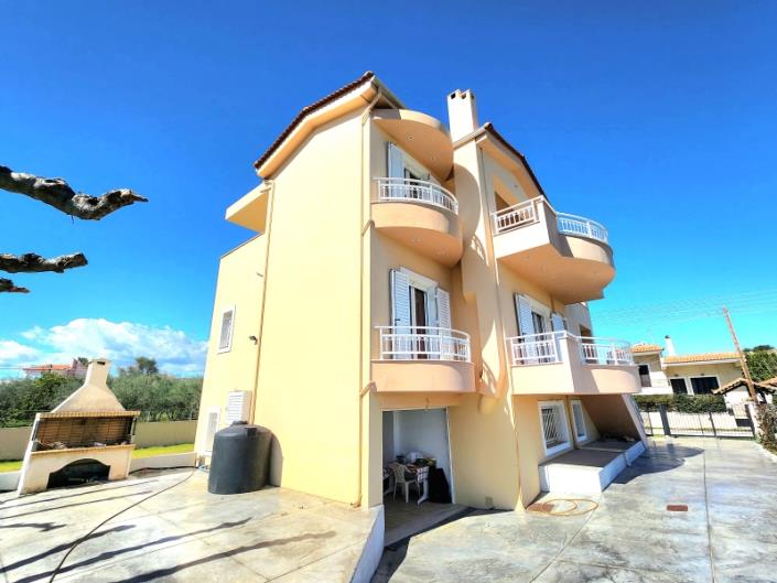 Image No.36-Maison de 4 chambres à vendre à Vrahati