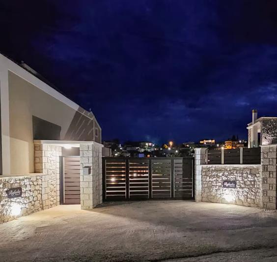 Image No.6-4 Bed Villa for sale