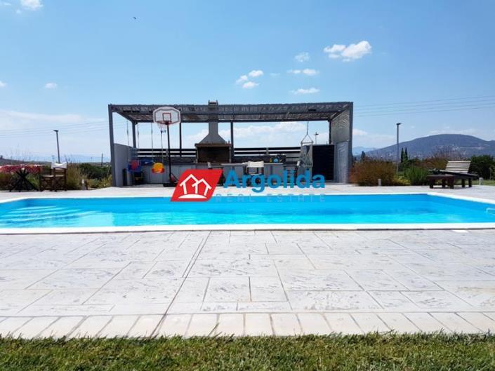 Image No.3-Maison / Villa de 6 chambres à vendre à Drepano