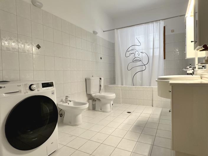 Image No.15-4 Bed House/Villa for sale