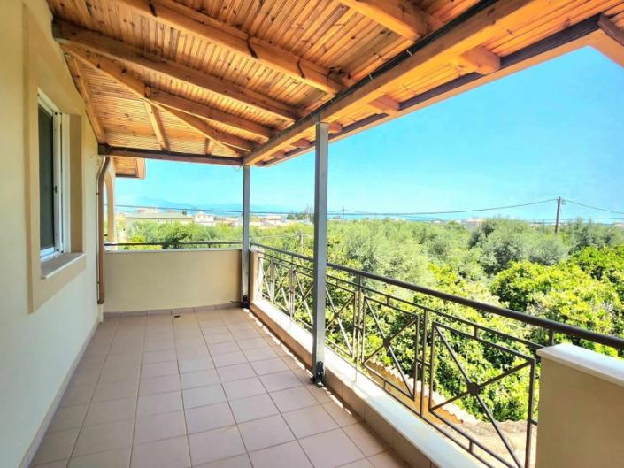 Image No.7-6 Bed House for sale