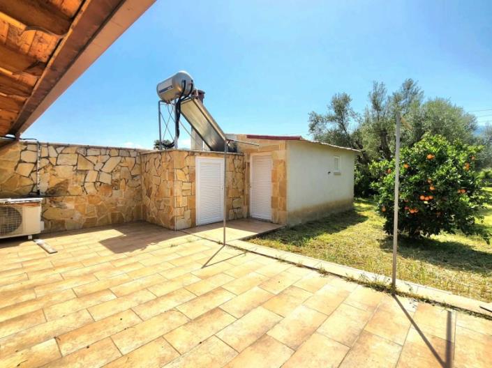 Image No.28-6 Bed House for sale