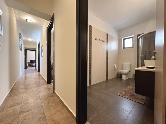 Image No.20-Maison / Villa de 4 chambres à vendre à Kiveri