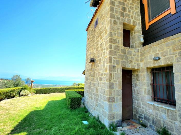 Image No.5-Villa / Détaché de 4 chambres à vendre à Xylokastro