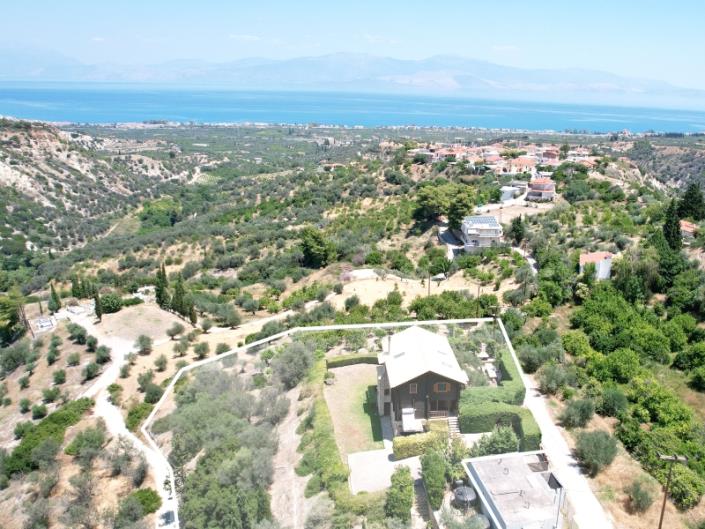 Image No.4-Villa / Détaché de 4 chambres à vendre à Xylokastro