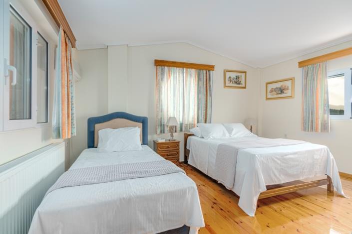 Image No.21-Villa de 5 chambres à vendre à Kato Diminio