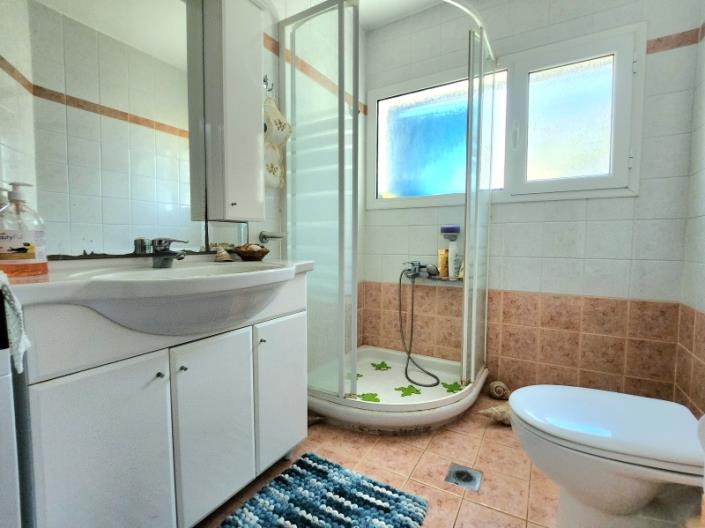 Image No.13-4 Bed House for sale