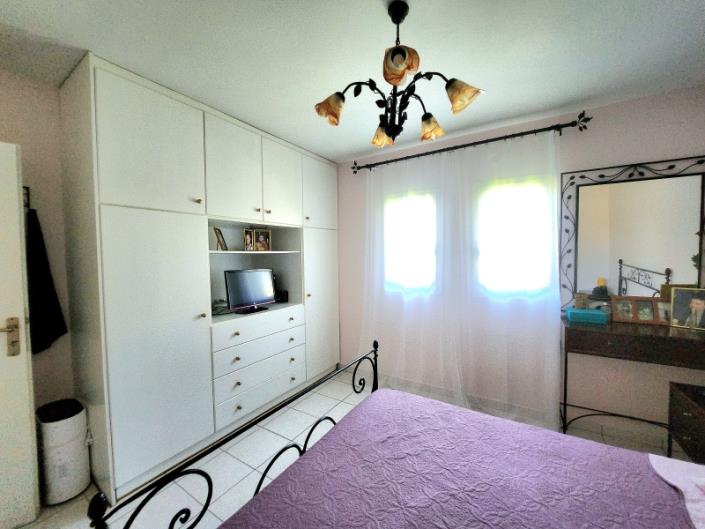 Image No.22-4 Bed House for sale