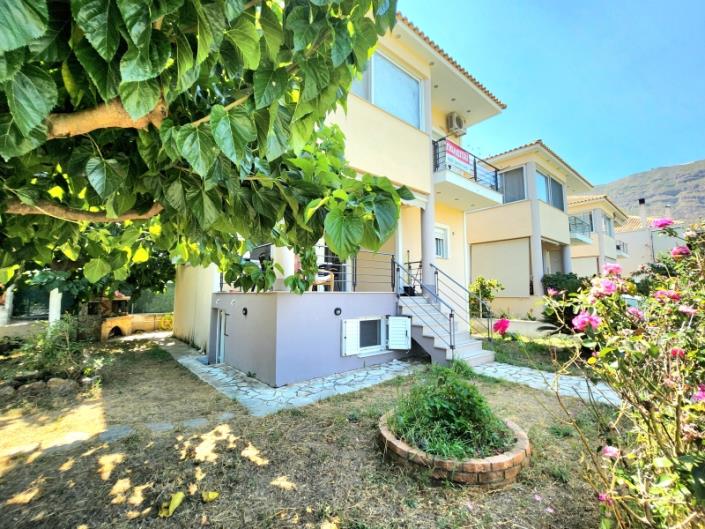 Image No.3-Maison de 3 chambres à vendre à Péloponnèse